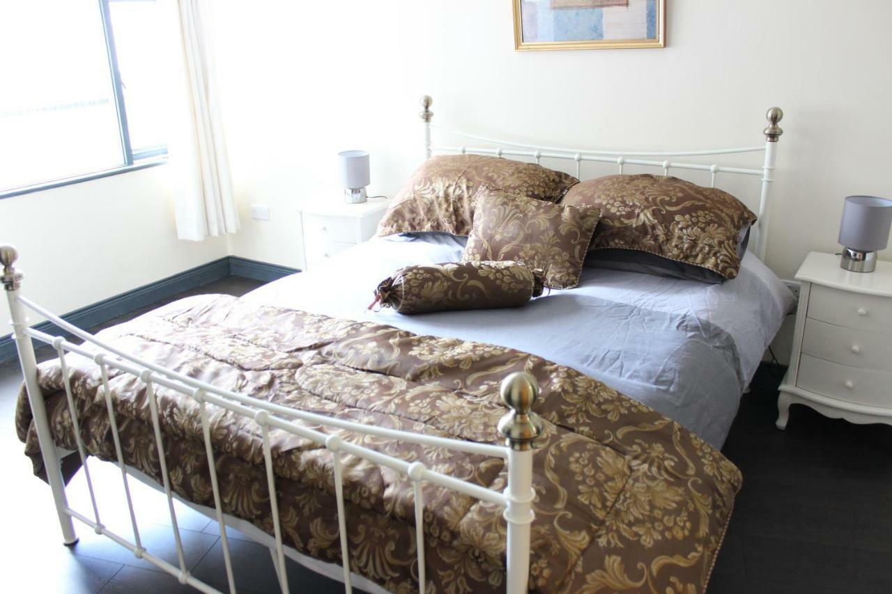 Donegal Lodgings - Apt 1 *